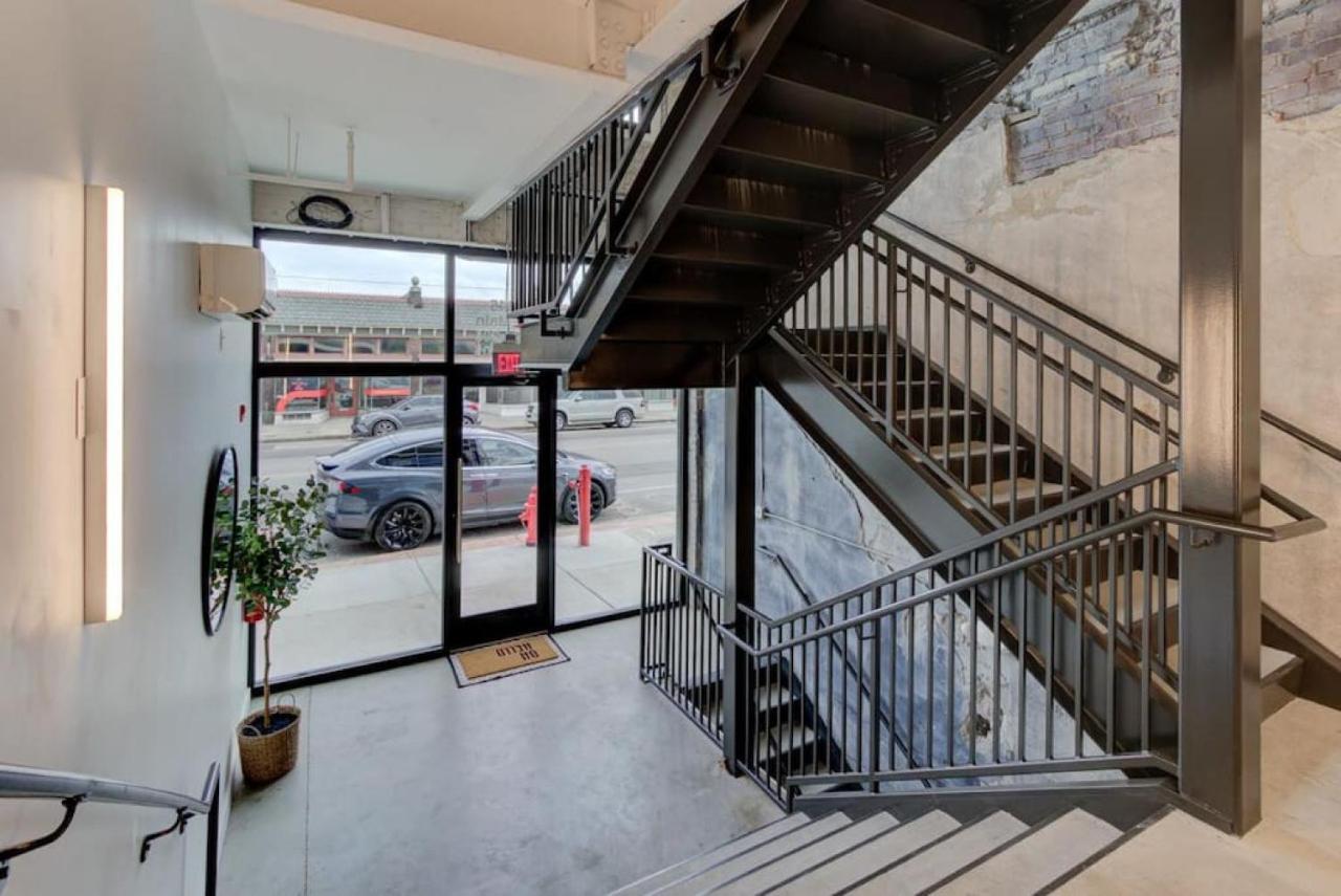 Apartment Historic South Main Gem *