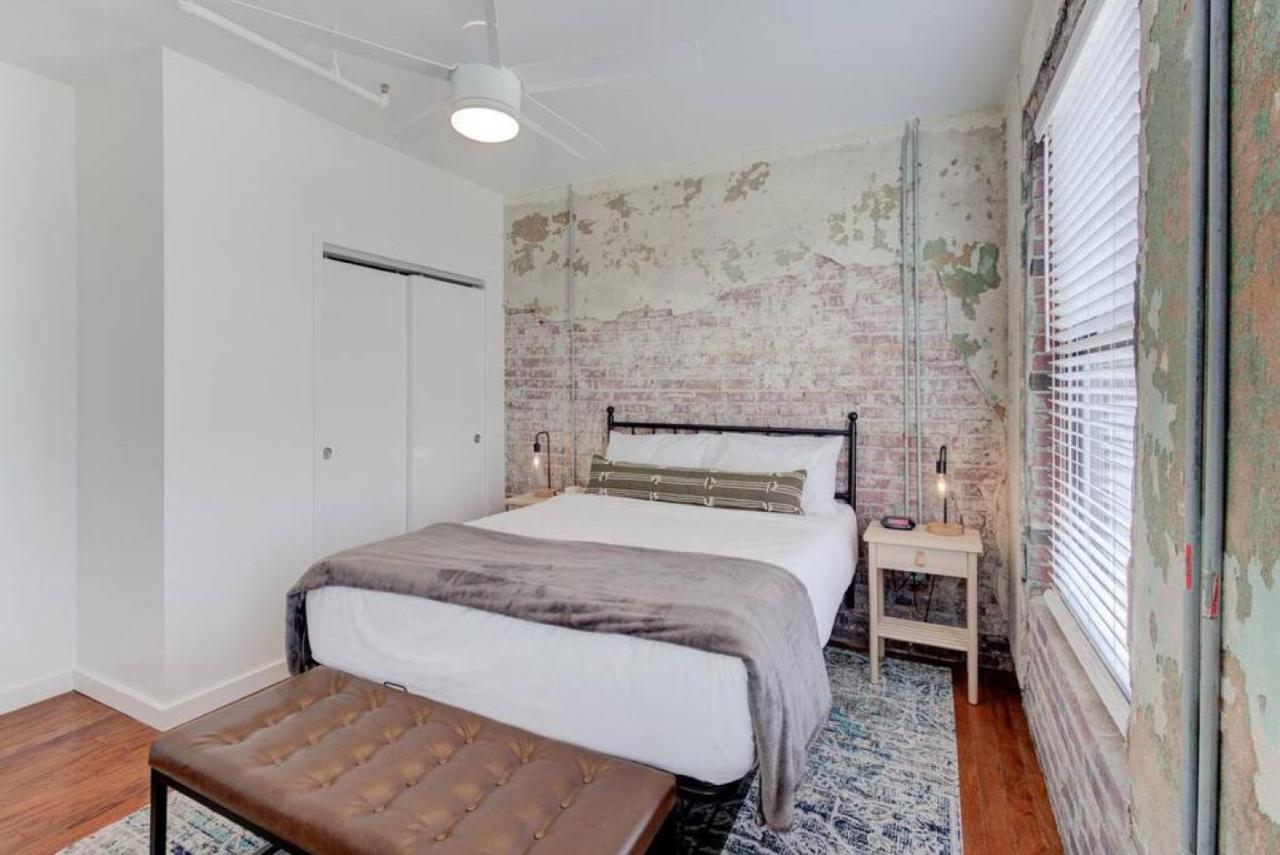 Apartment Historic South Main Gem